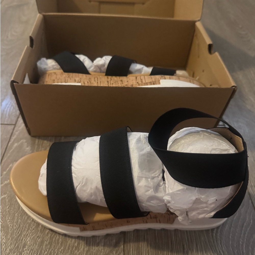 New ZBY High sandals